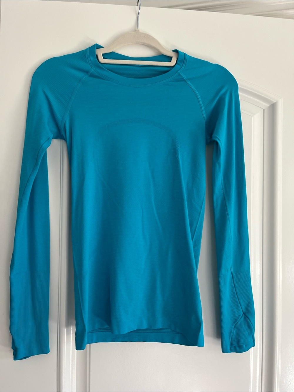Lululemon Bright Teal Long Sleeve Active Top